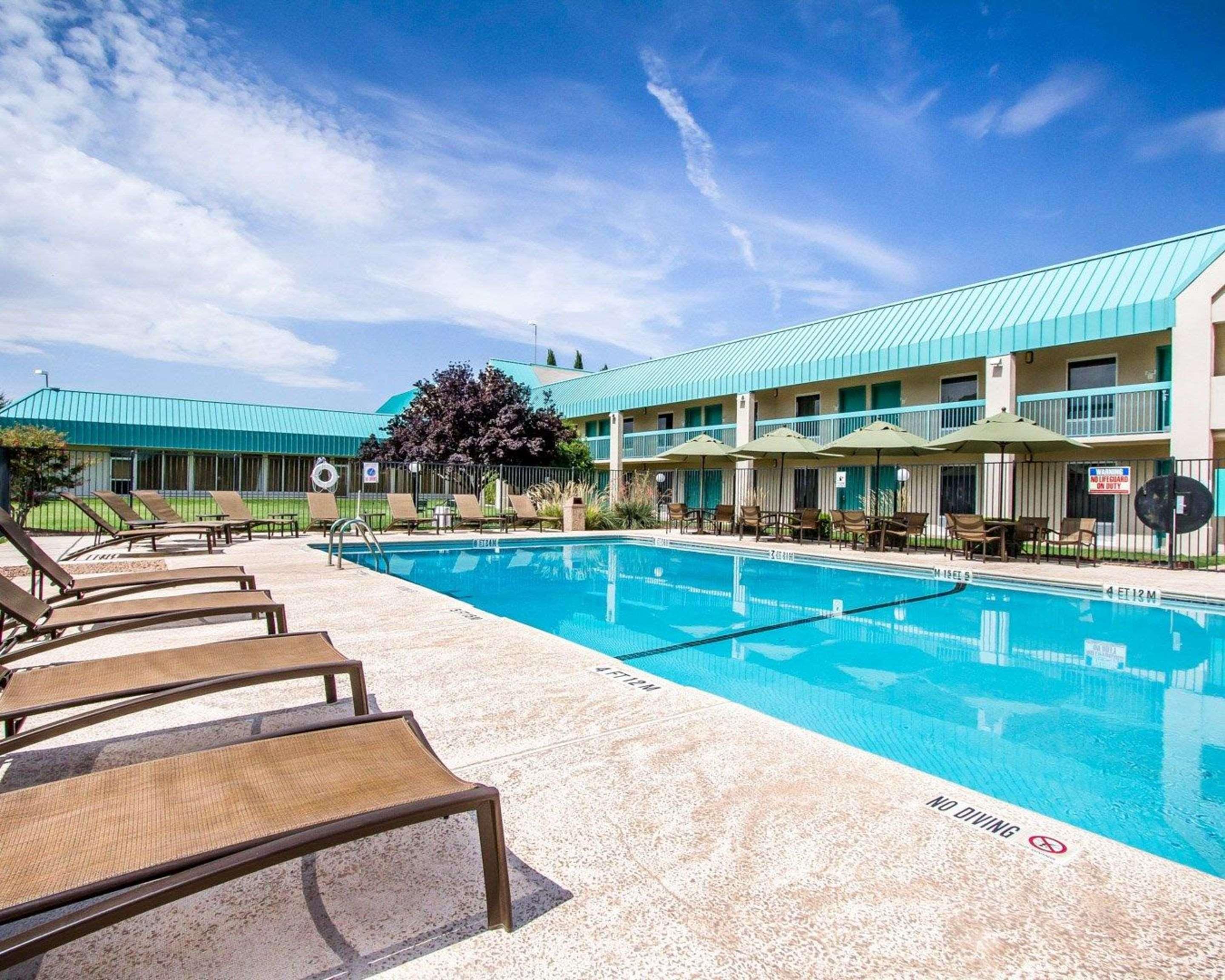 Quality Inn Деминг Екстериор снимка