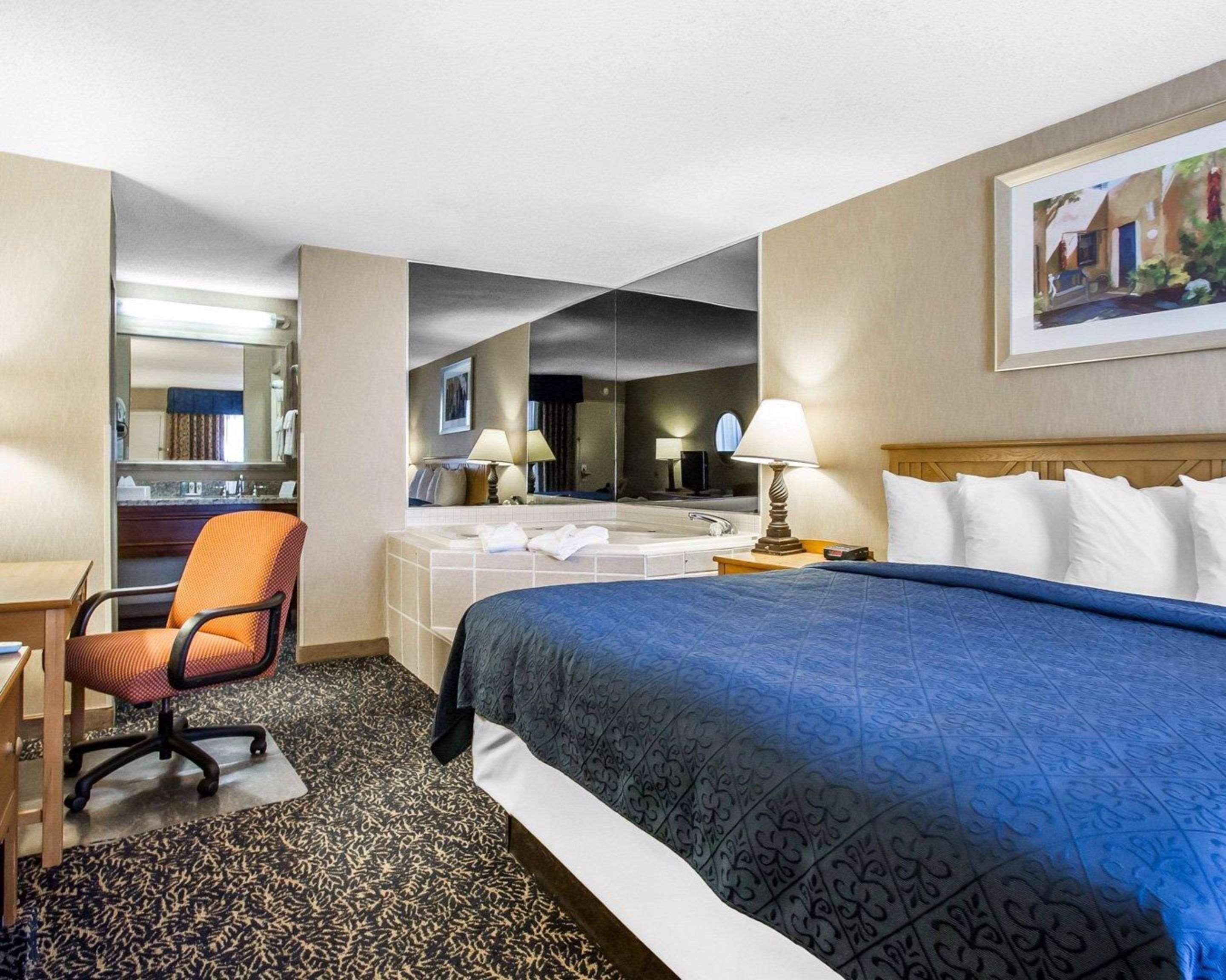 Quality Inn Деминг Екстериор снимка