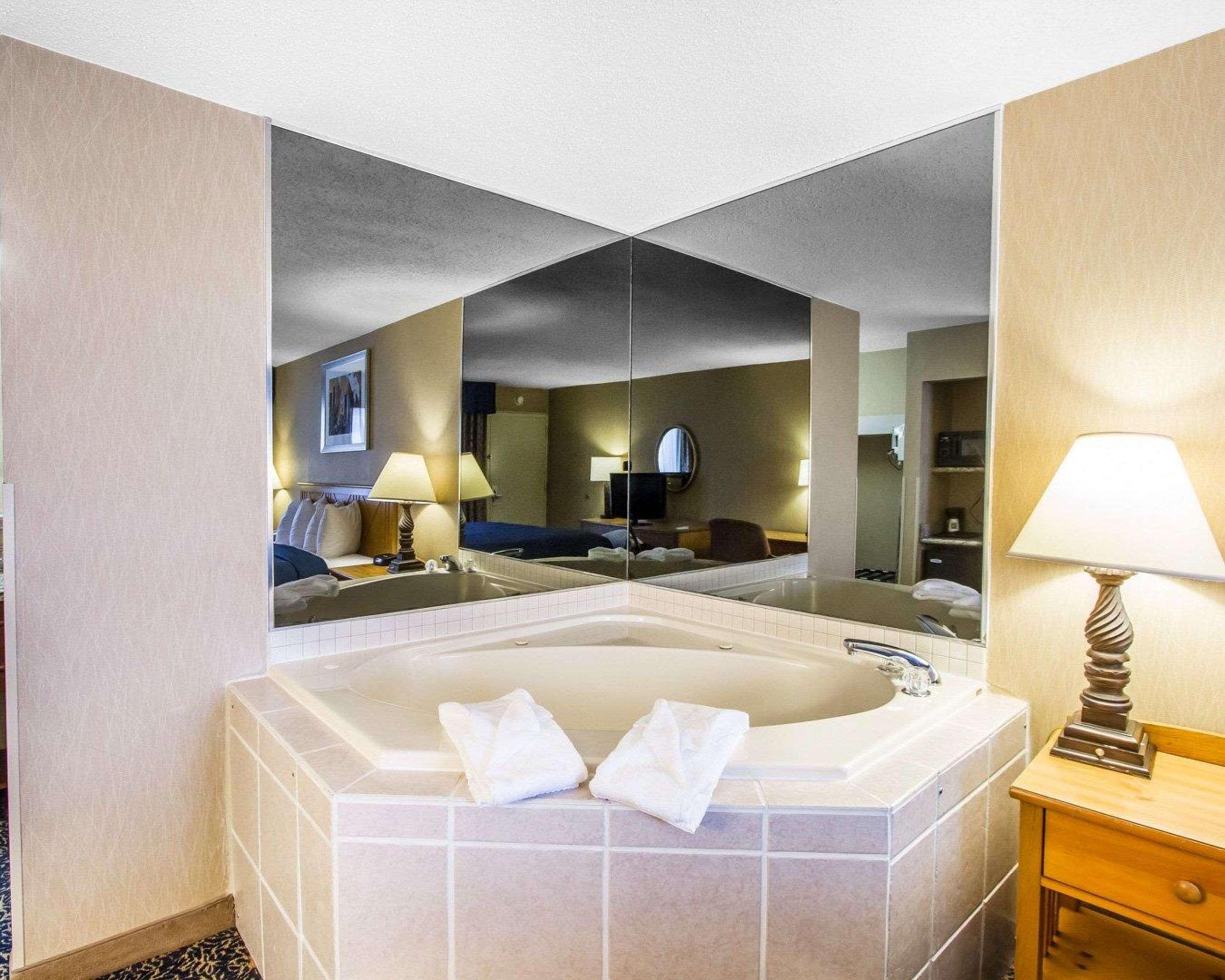 Quality Inn Деминг Екстериор снимка