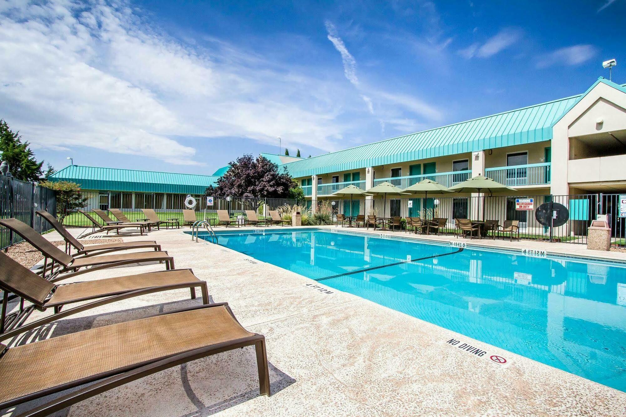 Quality Inn Деминг Екстериор снимка